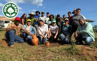 Equipe da Reserva Extrativista Ipaú-Anilzinho participa de capacitação em irrigação com potes de argila