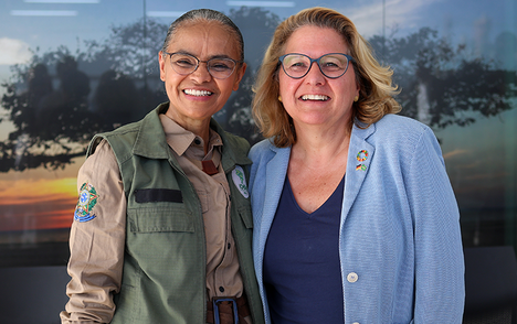 Ministra Marina Silva e Ministra Svenja Schulze, da Alemanha, na cerimônia de inauguração da sede. Foto: Felipe Werneck/MMA