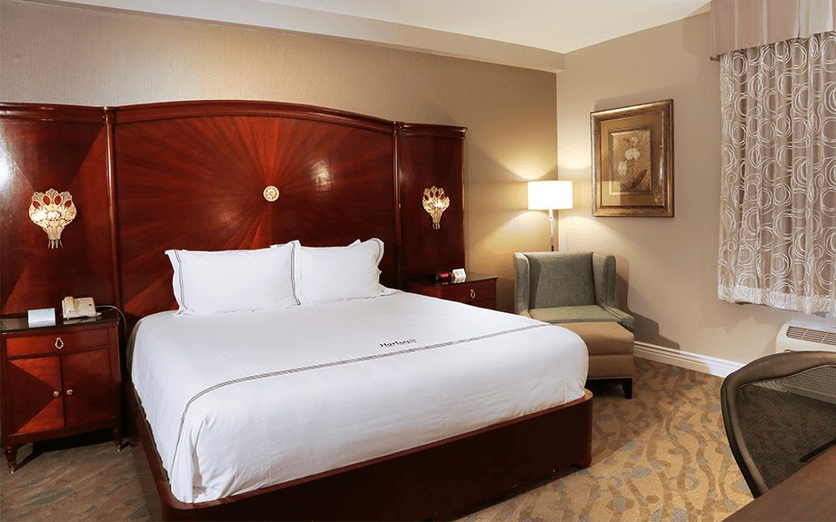 harlows-hotel-room-suite-king-overview-img