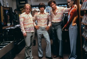 BOOGIE NIGHTS, Philip Seymour Hoffman, Mark Wahlberg, John C. Reilly, 1997. (c) New Line Cinema/ Courtesy: Everett Collection.