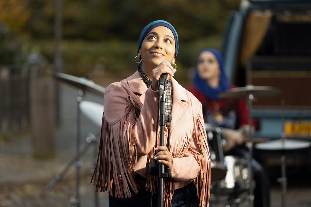 WE ARE LADY PARTS -- Episode 206 -- Pictured: Anjana Vasan as Amina Hussain -- (Photo by: Saima Khalid/WTTV LIMITED/PEACOCK/C4)