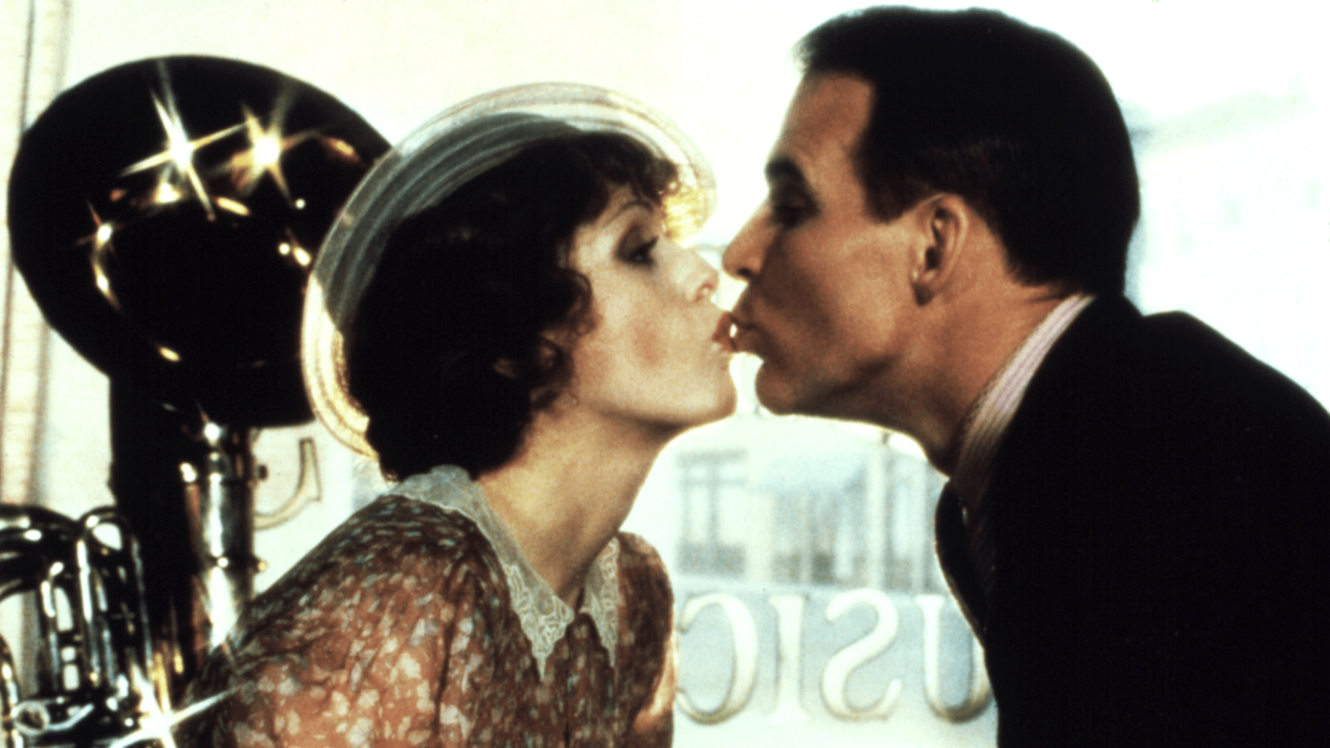 (Left to right): Bernadette Peters and Steve Martin in 'Pennies from Heaven'