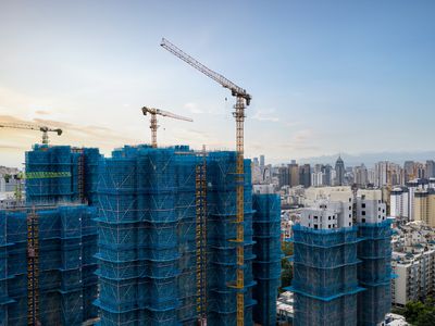 A crane was used to build a house in Fuzhou, Fujian, China.