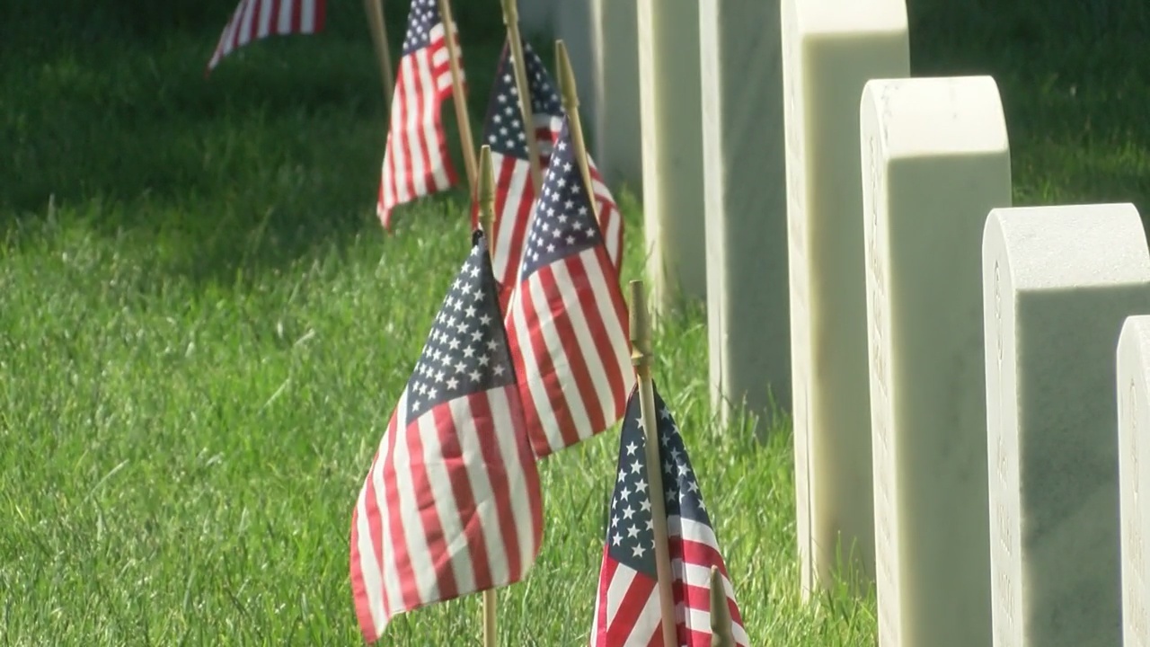 New_Mexicans_honor_veterans_on_Memorial__0_20180528234704