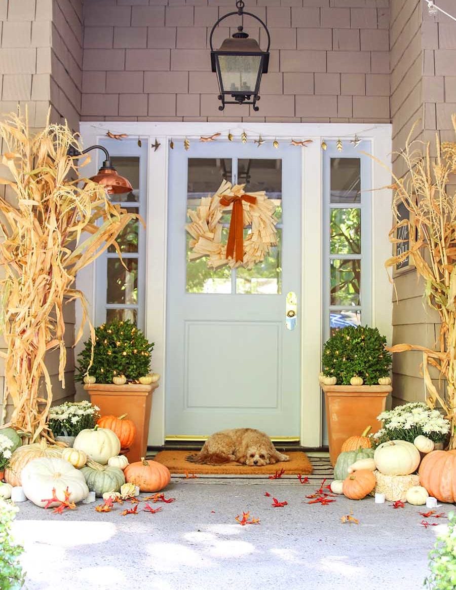 autumn porch decorating