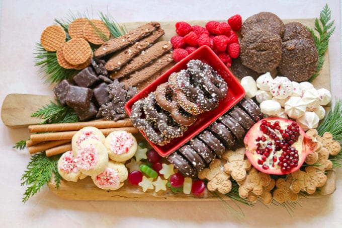 christmas cookie charcuterie board