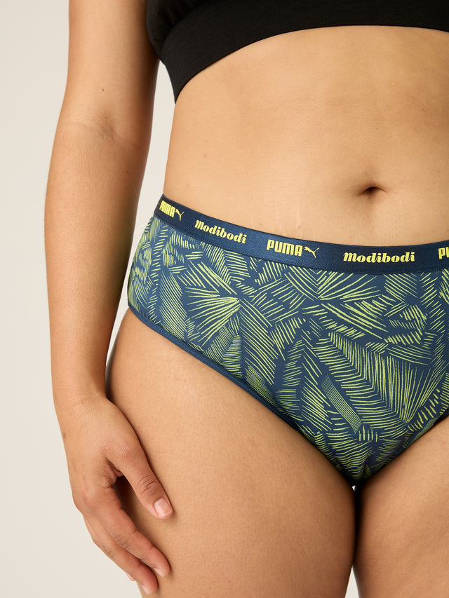 AVSCMHPLGW-MB_MBxPuma_Active_Printed Classic Brief_MH_Palm Green_1066_model_Jasmine_16-XL.jpg