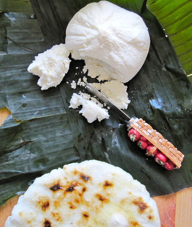 Quesito Colombiano (Colombian Fresh Cheese)