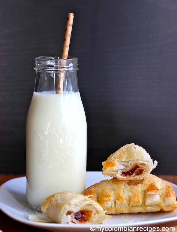 Chicharrones de Guayaba (Guava Paste Pastry)|mycolombianrecipes.com