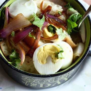 Sopa Seca Colombiana (Colombian Bread Soup)