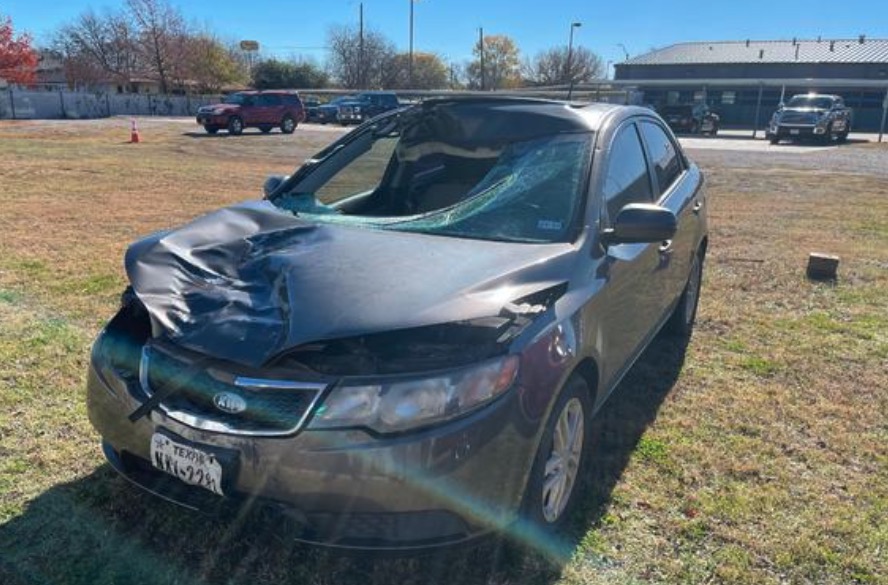 Police found 31-year-old Nester Lujuan Flores parked in this Kia Forte after getting a call from a concerned citizen.(White Settlement Police Department)