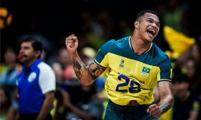 Darlan sorrindo após ponto na Liga das Nações de vôlei masculino, a VNL. Darlan vai disputar pela primeira vez os Jogos Olímpicos em Paris-2024