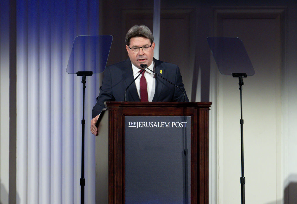 Israel's consul general in New York, Ofir Akunis, speak to WCBS 880