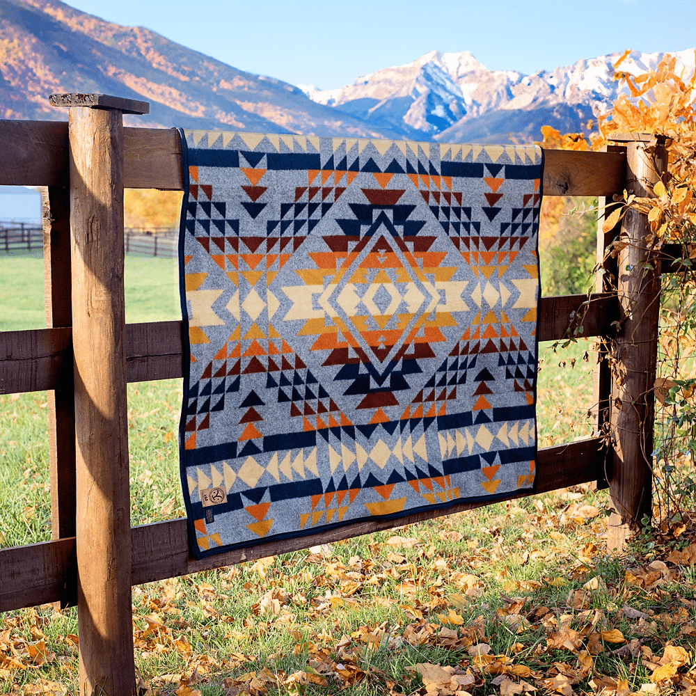 Yellowstone Exclusive Pendleton Blanket - Paramount Shop