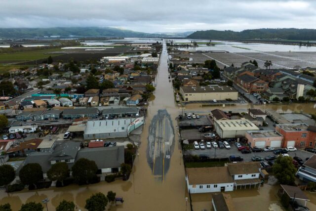 photo - Aerial View Flooded Pajaro after Levee Break, pixel-ca-dwr-2023_03_12_KJ_0100_Pajaro_Levee_Break_Drone