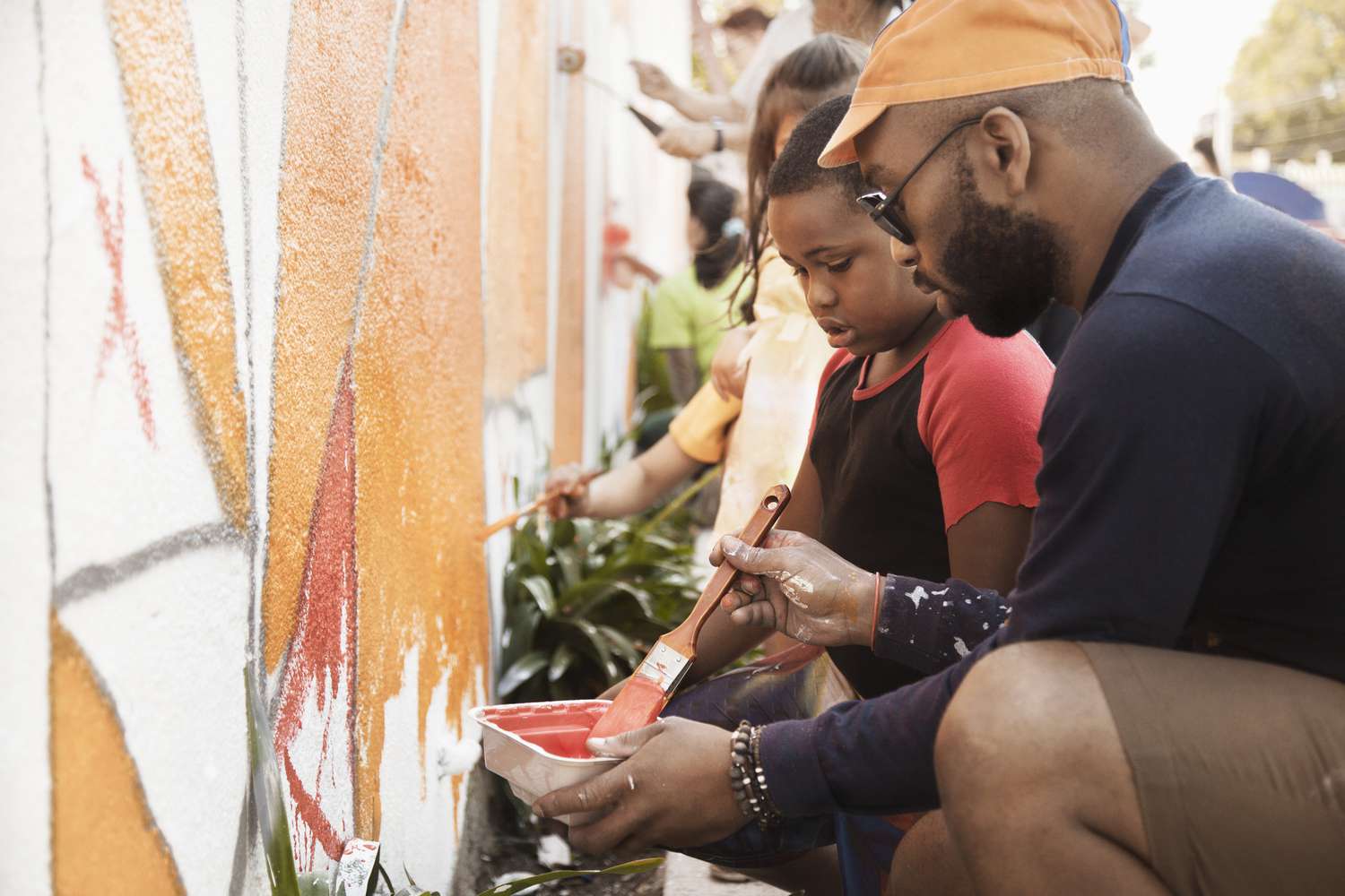 Painting a Mural to Volunteer Together