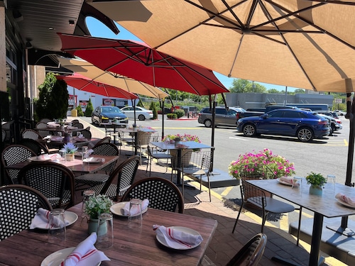 Staten Island’s best outdoor dining 2024: A complete list