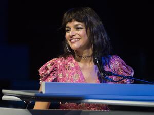 Norah Jones enchants at CMAC with sincere, sultry soul (review)