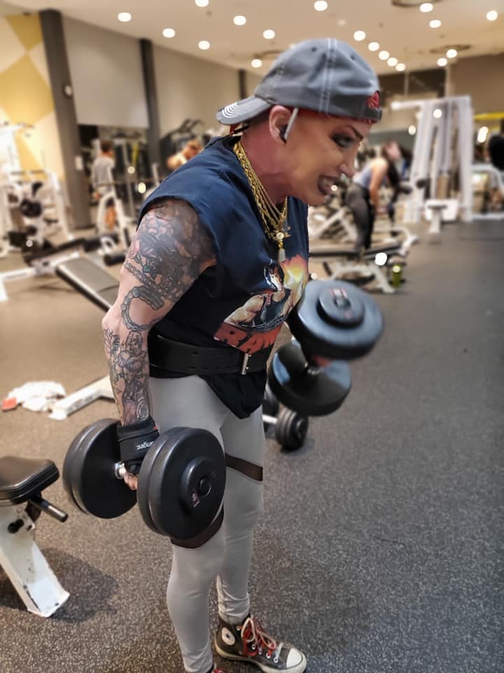 The powerlifting ace documented her cancer battle online