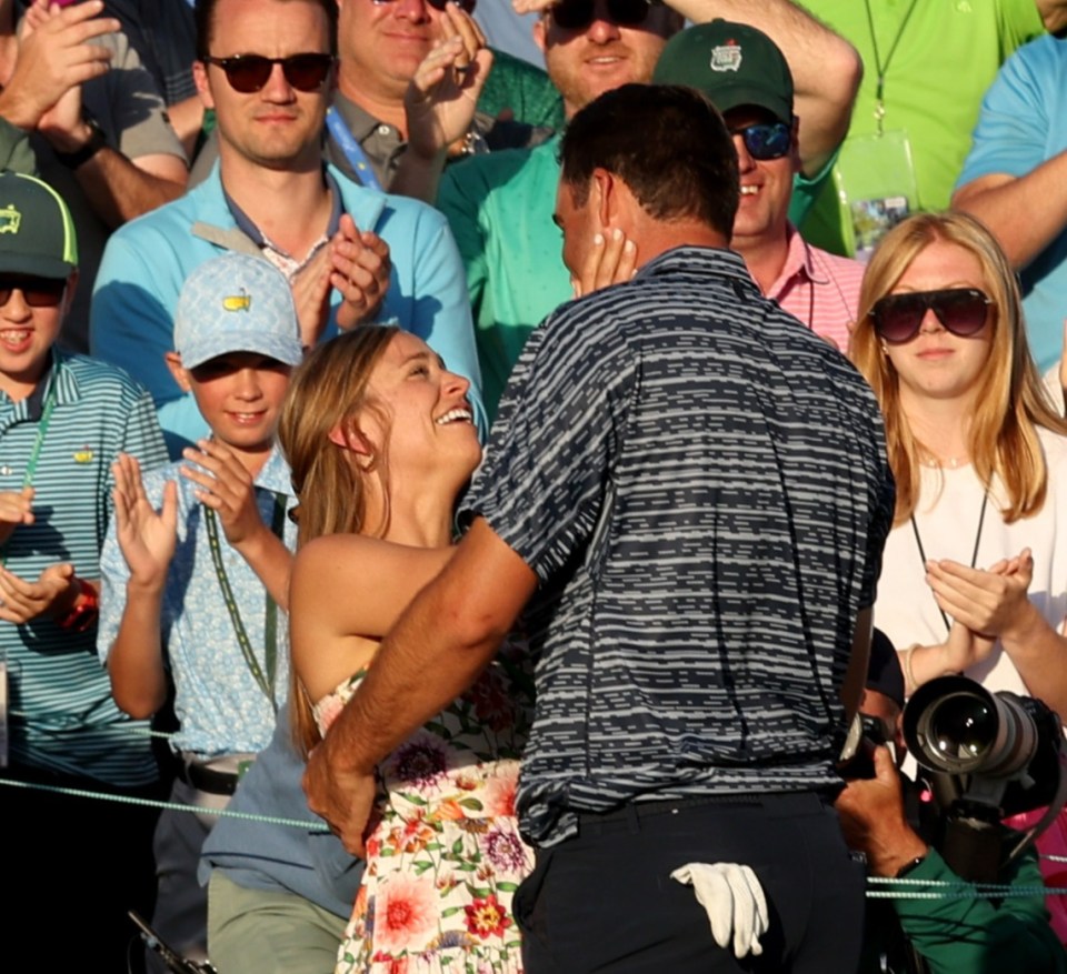 Scottie and Meredith celebrate at the 18th at Augusta in 2022