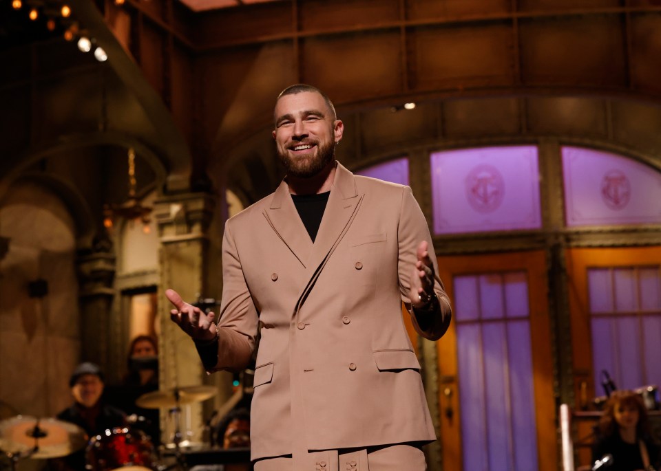 Kansas City Chiefs tight end Travis Kelce is set to host Are You Smarter Than A Celebrity?