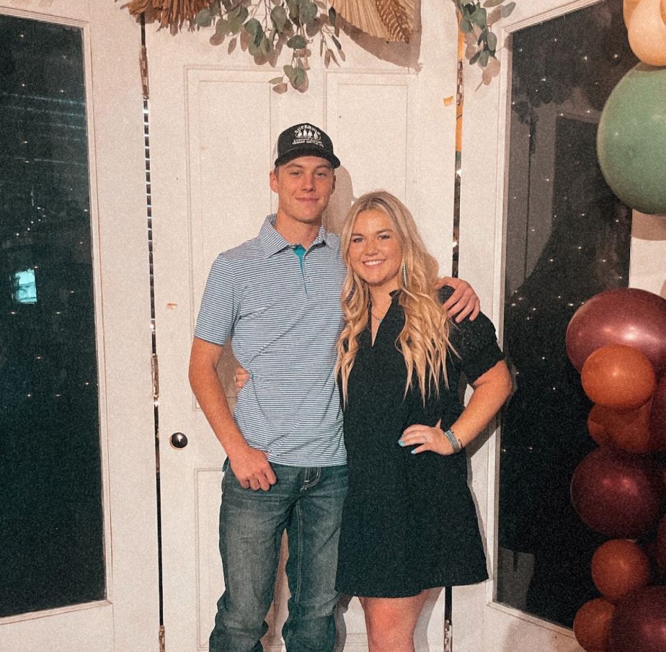 Ace Ashford shares a sweet snap with girlfriend Sydney Boatright