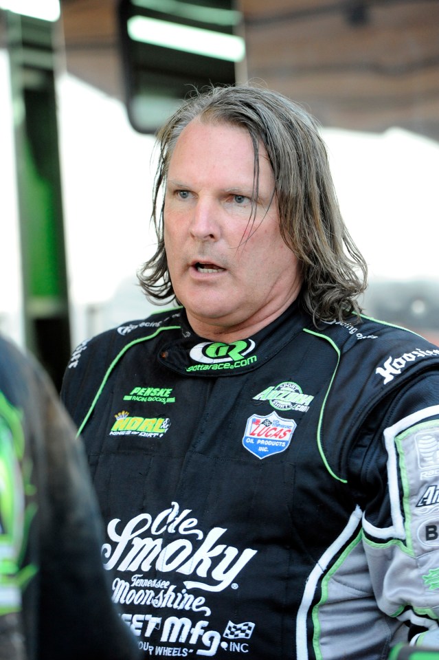 Scott Bloomquist died at the age of 60 in a plane crash on Friday