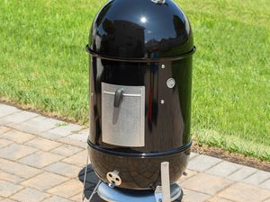 Weber Smokey Mountain 18-Inch Smoker