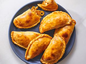 Empanadas de Pollo: Chicken Empanadas Recipe