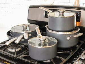 Oxo Ceramic Professional Non-Stick Cookware Set