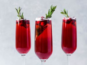 Poinsettia Champagne Cocktail