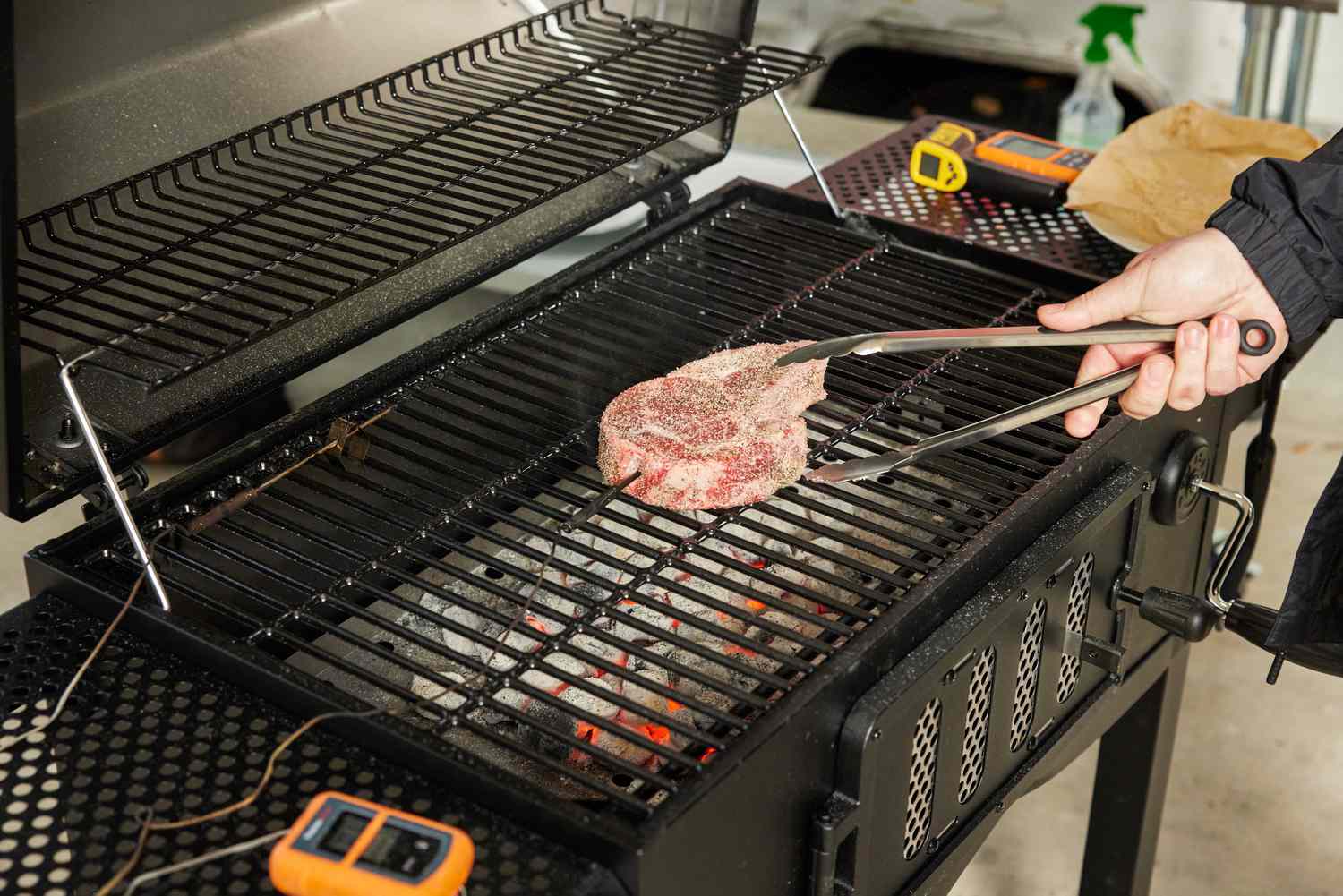 Testing steak on the Char-Griller Cart Style