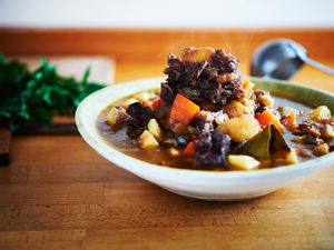 Italian OxTail Stew Guazzetto