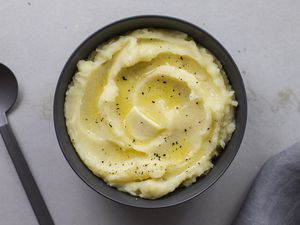 Fluffy and creamy mashed potatoes recipe