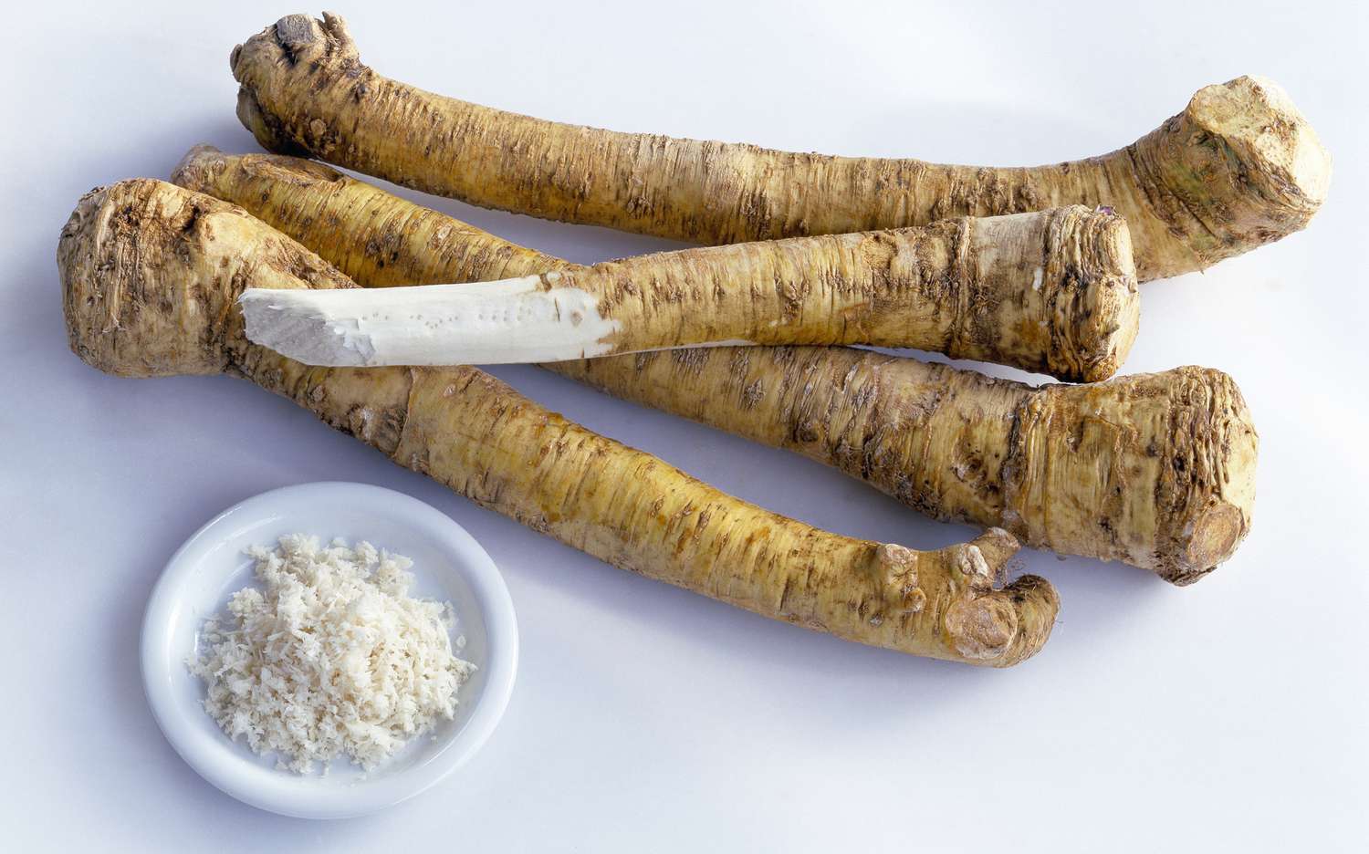 Fresh grated horseradish root