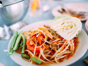 som tam papaya salad