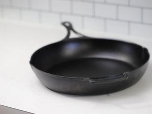 Lodge Blacklock *39* 12 Inch Triple Seasoned Cast Iron Skillet Review 