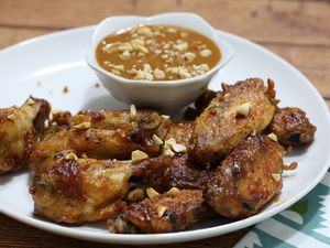 Spicy Peanut Chicken Wings