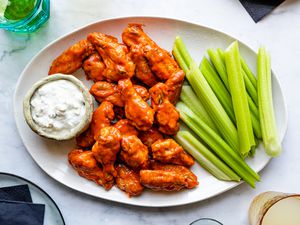 Frank's basic buffalo hot wings recipe