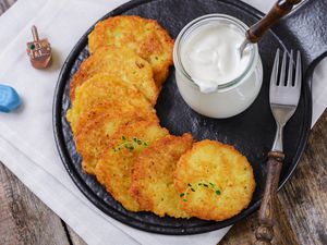Traditional Hanukkah Potato Latkes