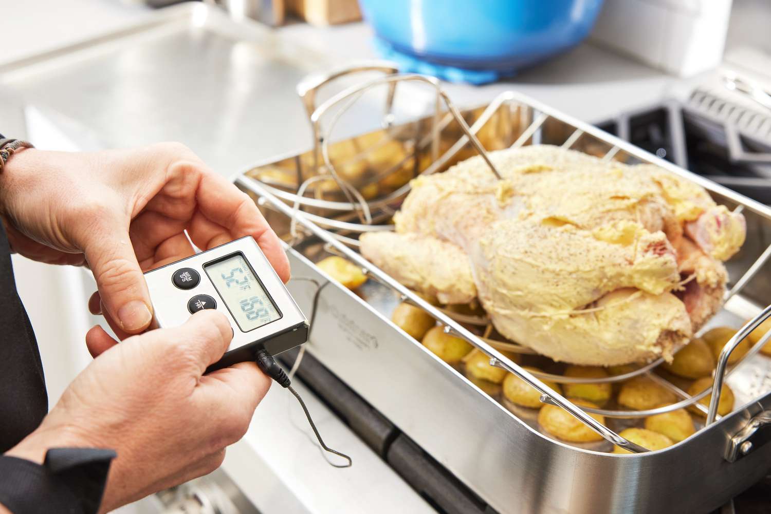 Setting temperature for test of Cuisinart Multi-Clad Roasting Pan