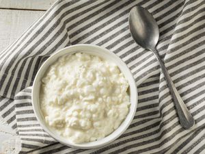 Cottage cheese in bowl