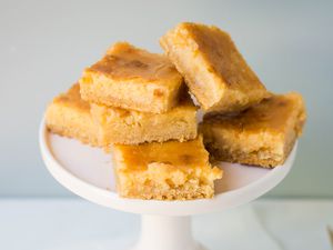 Chess squares on a white cake stand