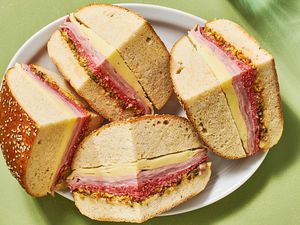 Muffaletta sandwich