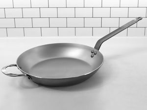 du-buyer-mineral-B-carbon-steel-fry-pan-hero