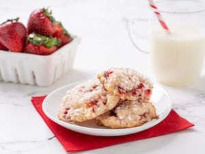 Strawberry Cookies