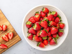 A bowl of strawberries