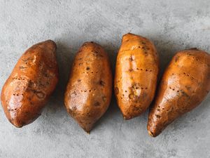 clean sweet potatoes 
