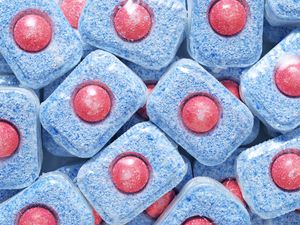 powdered blue and red dishwasher tablets