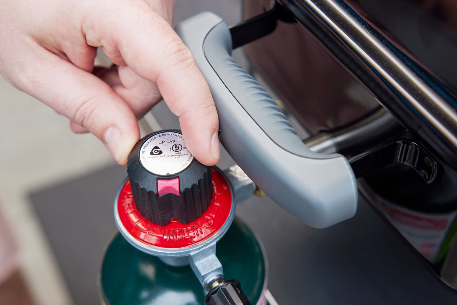 closeup of the gas knob on a Weber Go-Anywhere Charcoal Grill